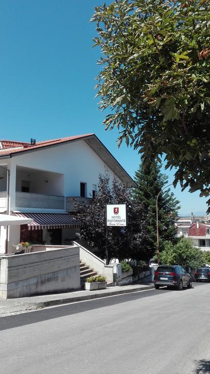 Hotel Leon D'Oro Castel Frentano Exterior photo